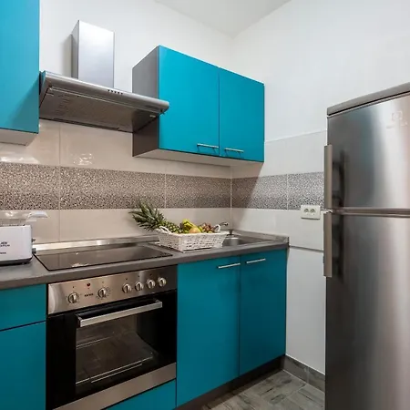 Newly Renovated Apartments In Funtana Zewnętrze zdjęcie