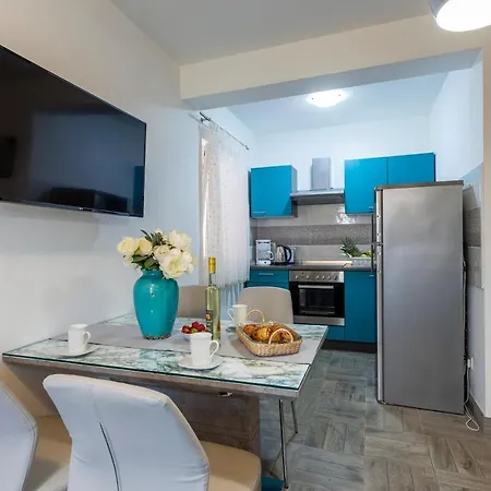 Newly Renovated Apartments In Funtana Zewnętrze zdjęcie