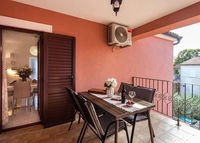 Newly Renovated Apartments In Funtana