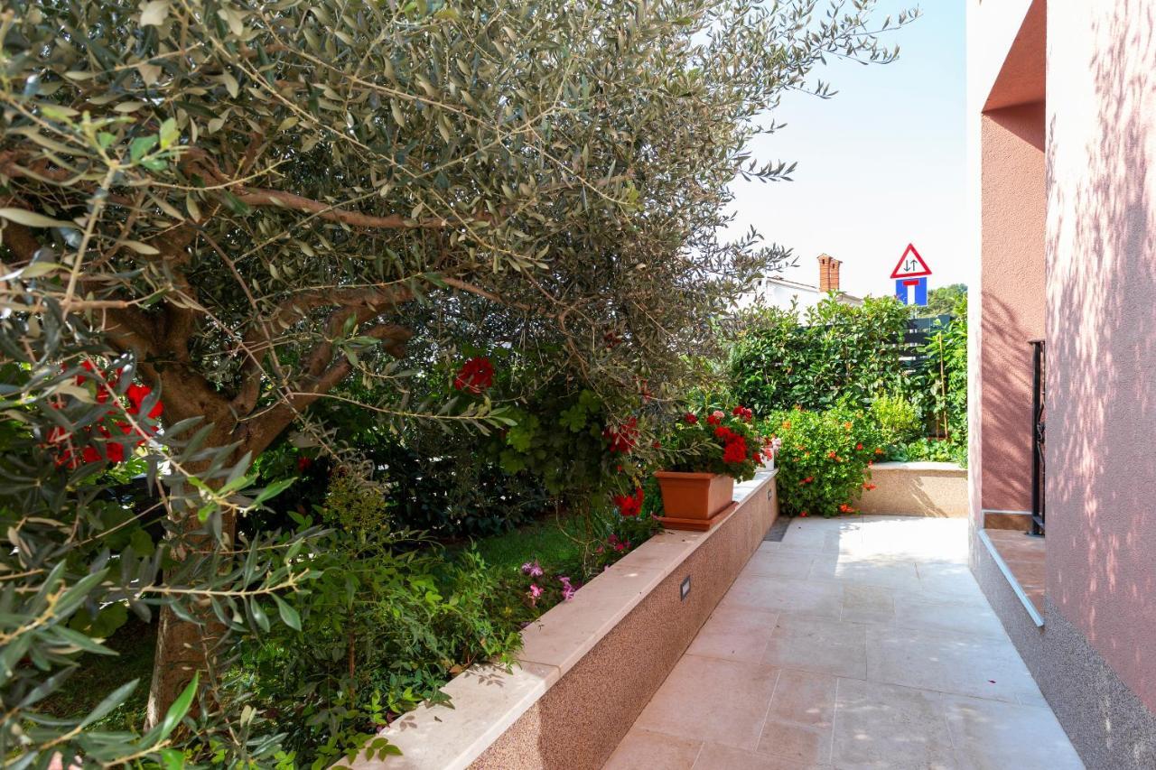Newly Renovated In * Funtana