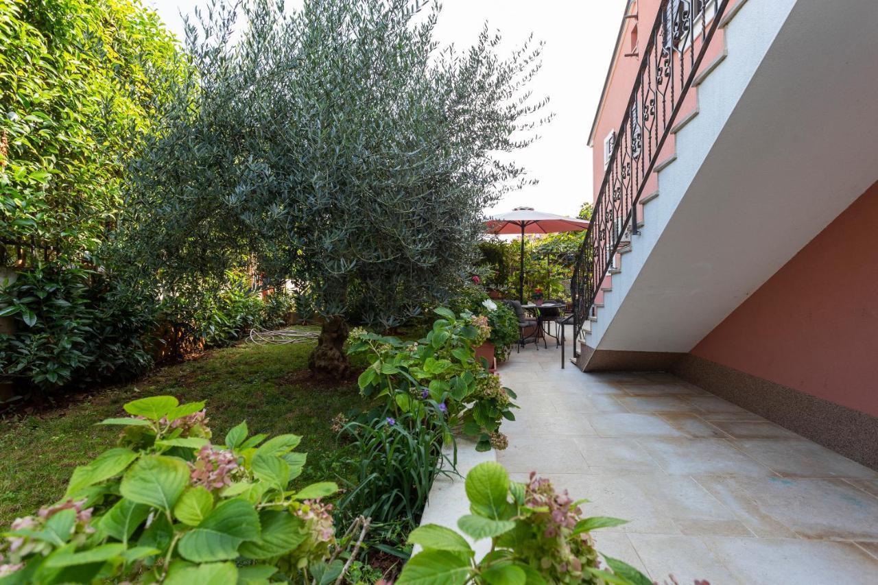 Newly Renovated In Apartment Funtana
