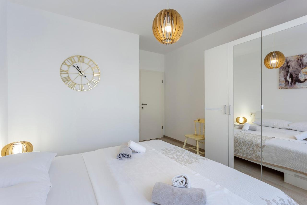 Apartment Newly Renovated In Funtana