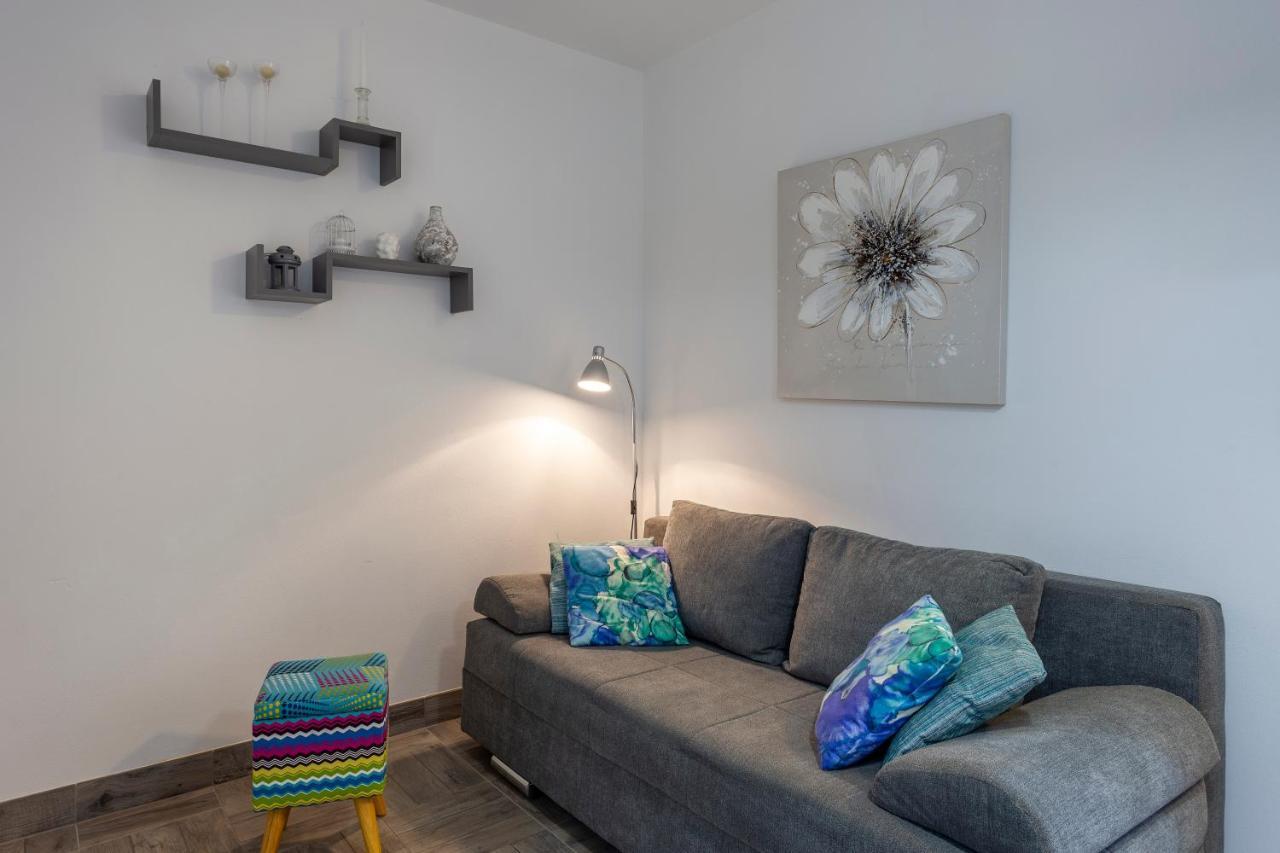 Apartment Newly Renovated In Funtana