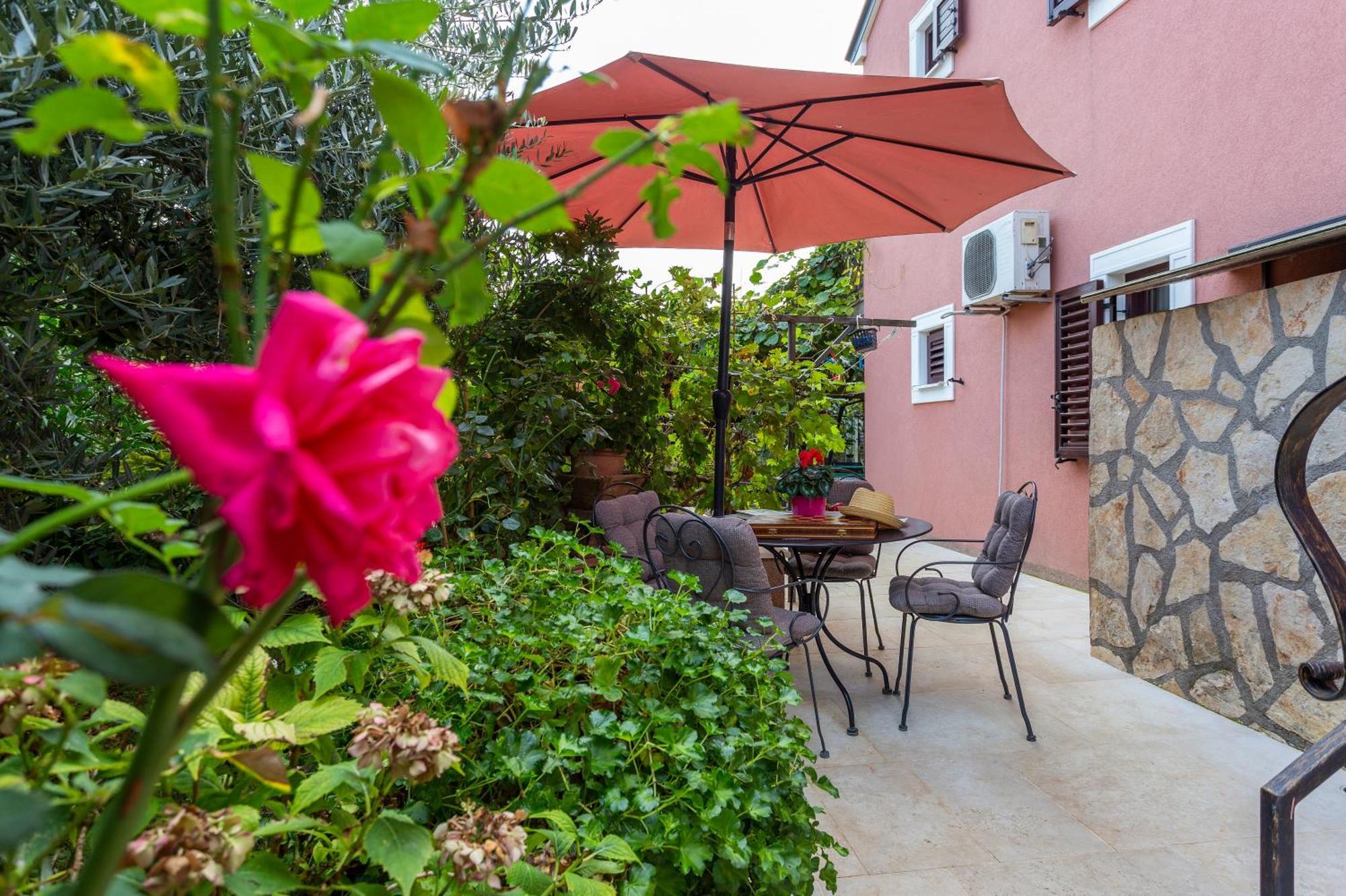 Newly Renovated In * Funtana